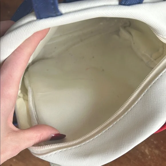 Hello Kitty Convertible Backpack/Purse - Picture 3 of 6